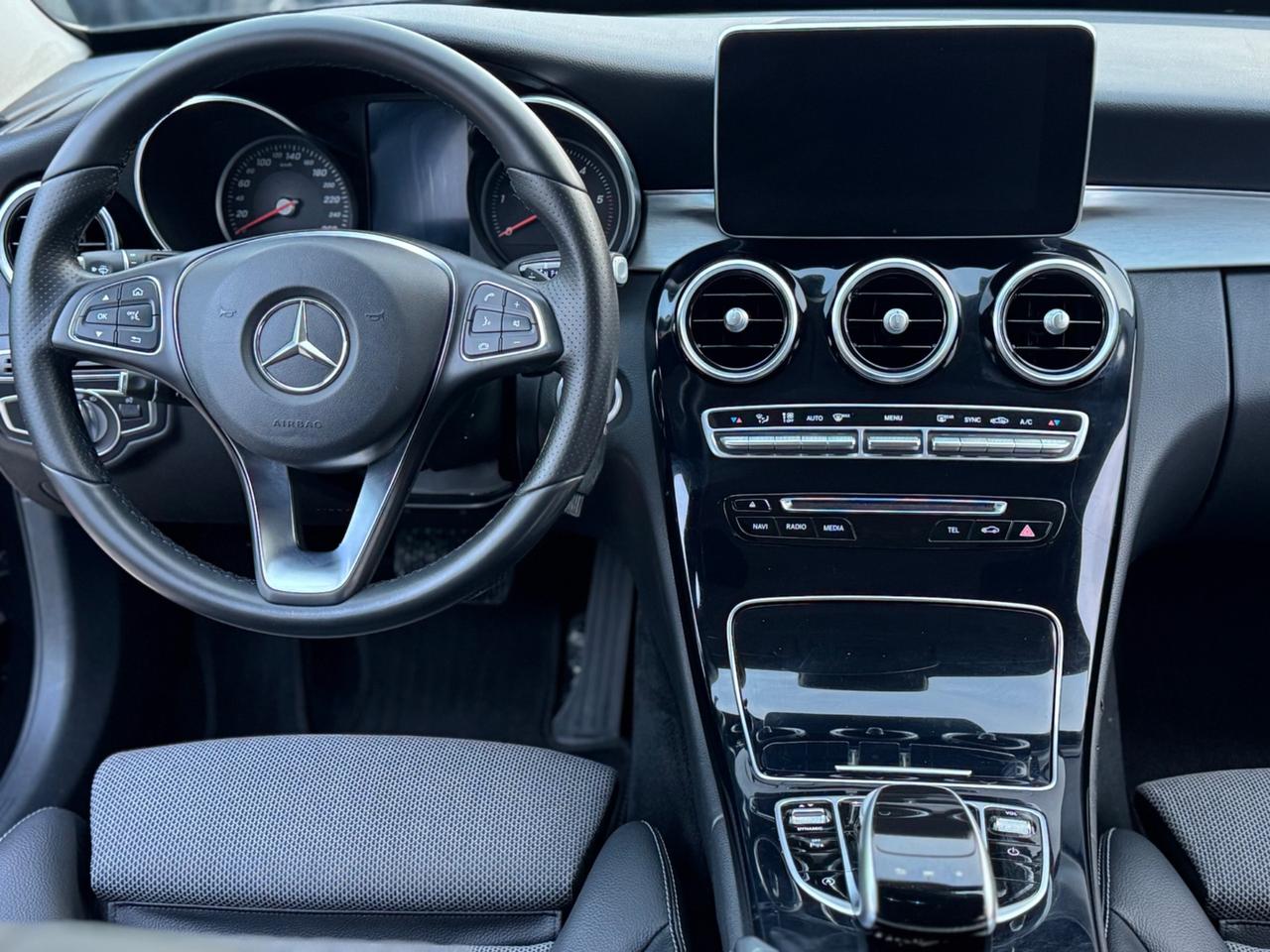 Mercedes-benz C 220 Automatico AMG LINE !