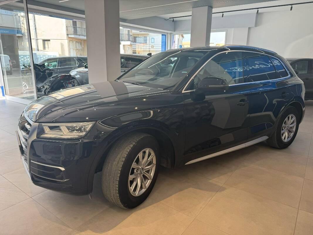 Audi Q5 35 2.0 tdi mhev Business Sport 163cv s-tronic