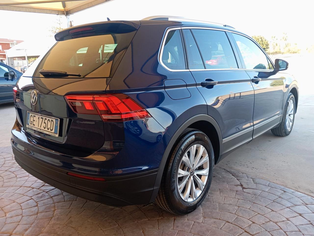 Volkswagen Tiguan 2.0 TDI SCR DSG Business BlueMotion Technology