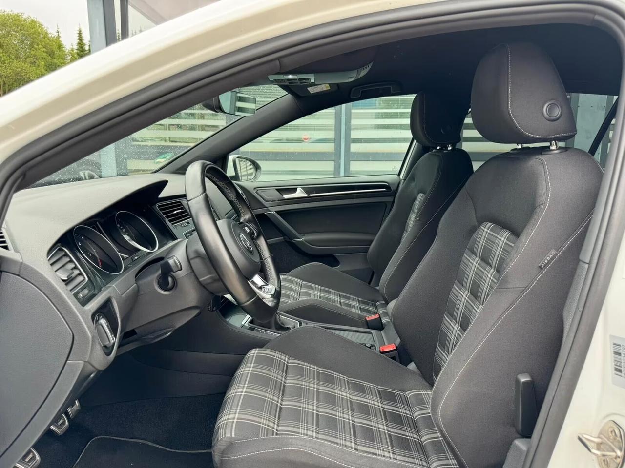 Volkswagen Golf 7 GTD 2.0 TDI 184cv S&S