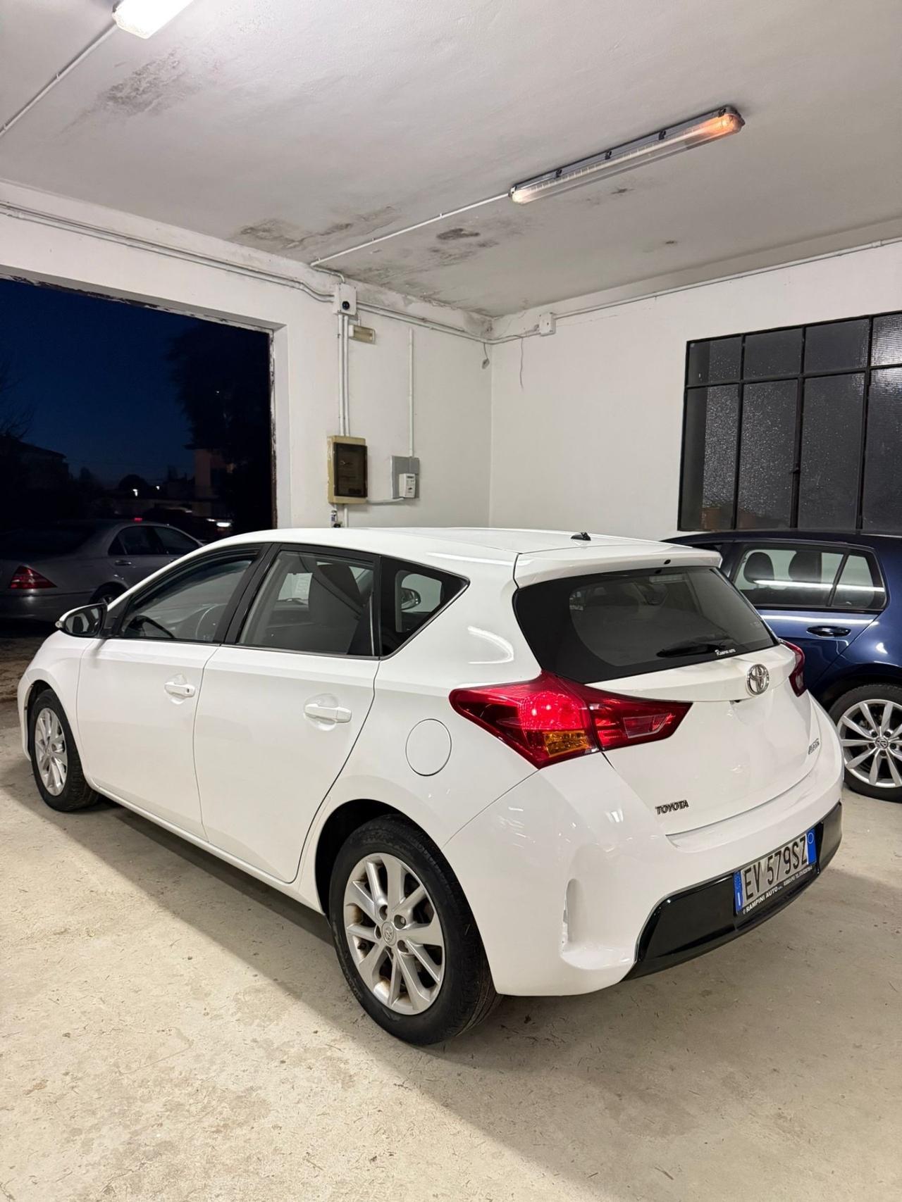 Toyota Auris 1.4 D-4D