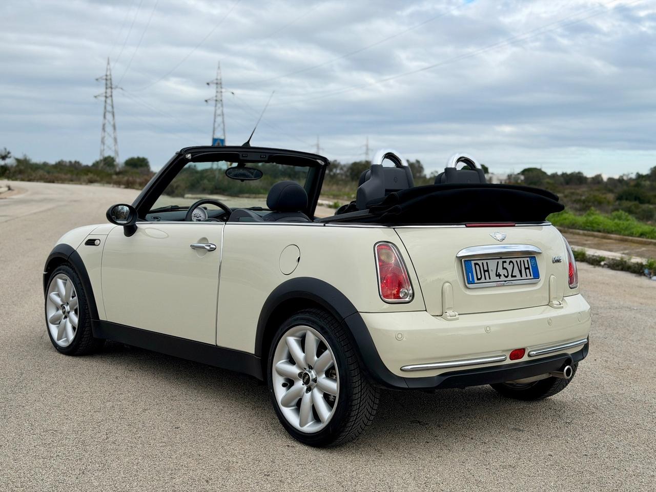 Mini 1.6 16V One Sidewalk Cabrio
