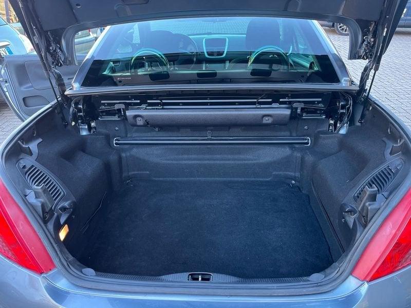 Peugeot 207 1.6 VTi 120CV CC Féline