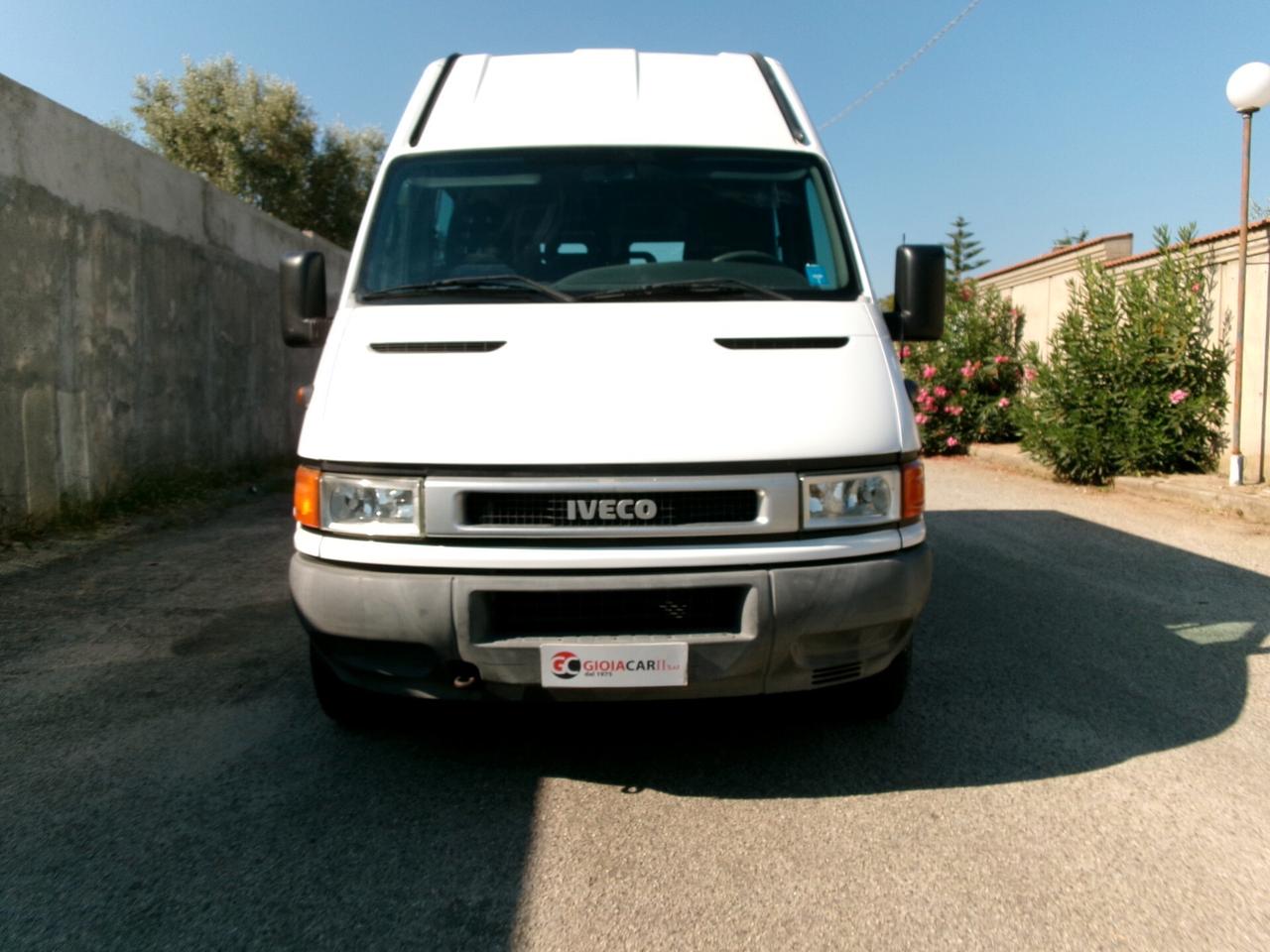 Iveco Daily 35-13 c 2.3 td 9 posti con pedana per persone disabili