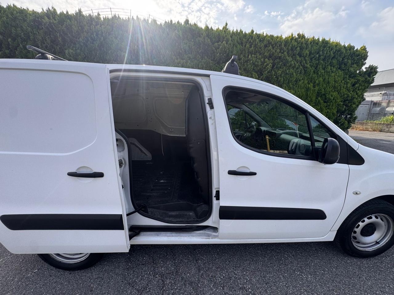 Citroen Berlingo 1.6 diesel, 3 p, anno 2016, autocarro