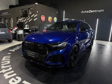 Audi Q8 RS TFSI V8 quattro tiptronic