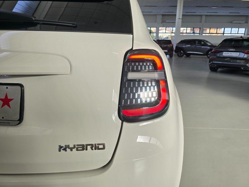 Fiat 600 Hybrid DCT MHEV La Prima