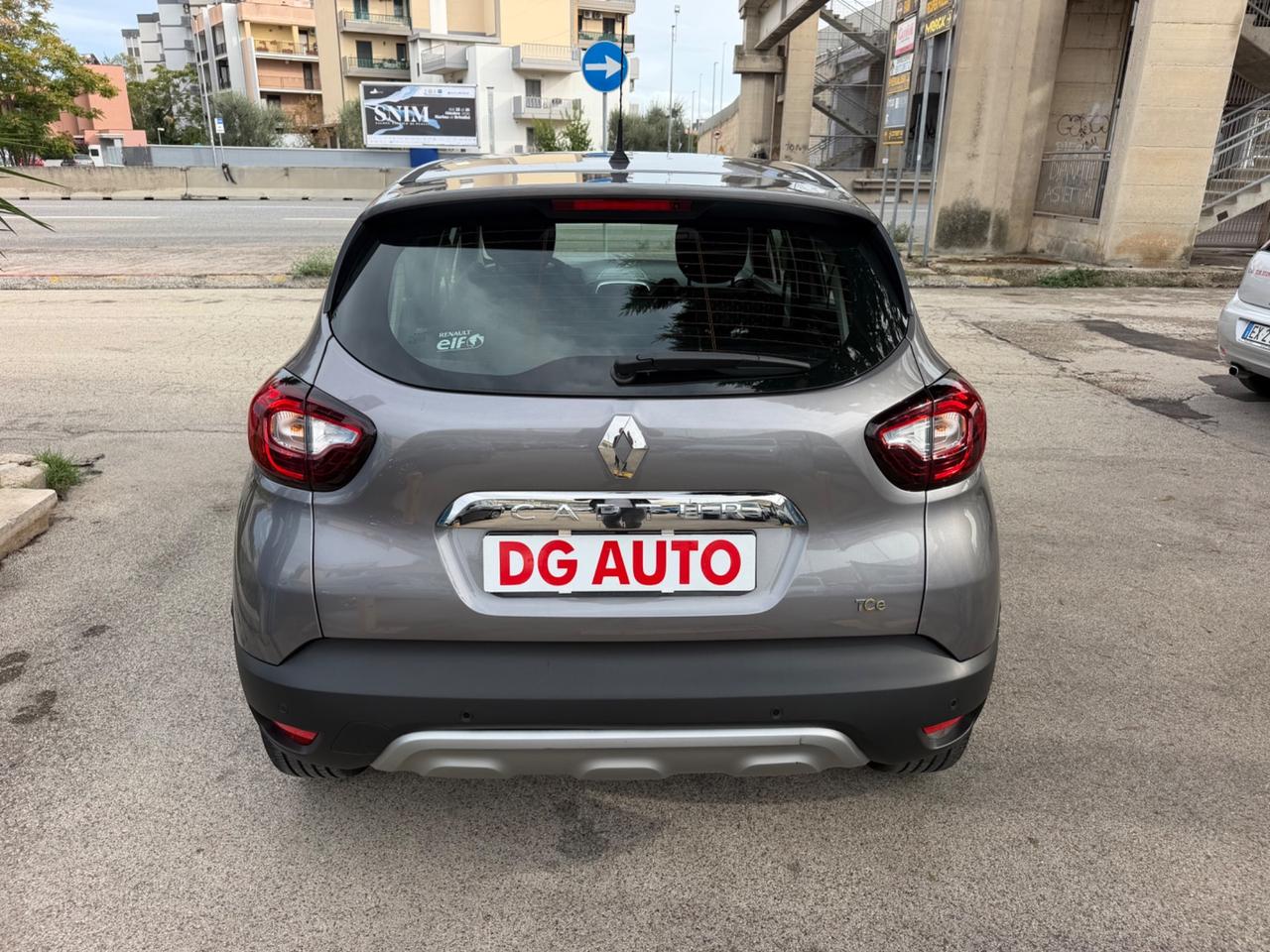 Renault Captur 1.2 benzina 120 cv 2017 Navig retroc