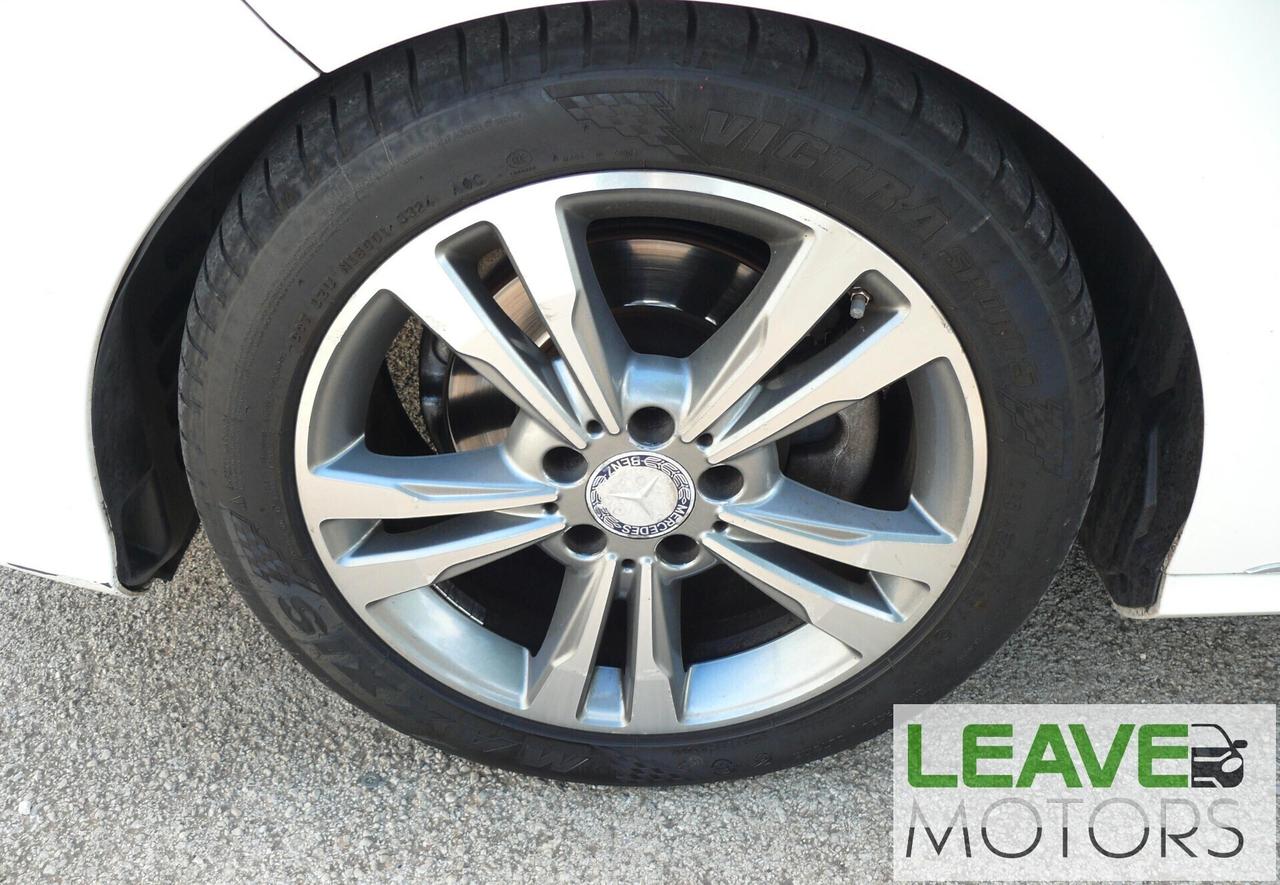 Mercedes-benz E 220 S.W. Premium (M1530)