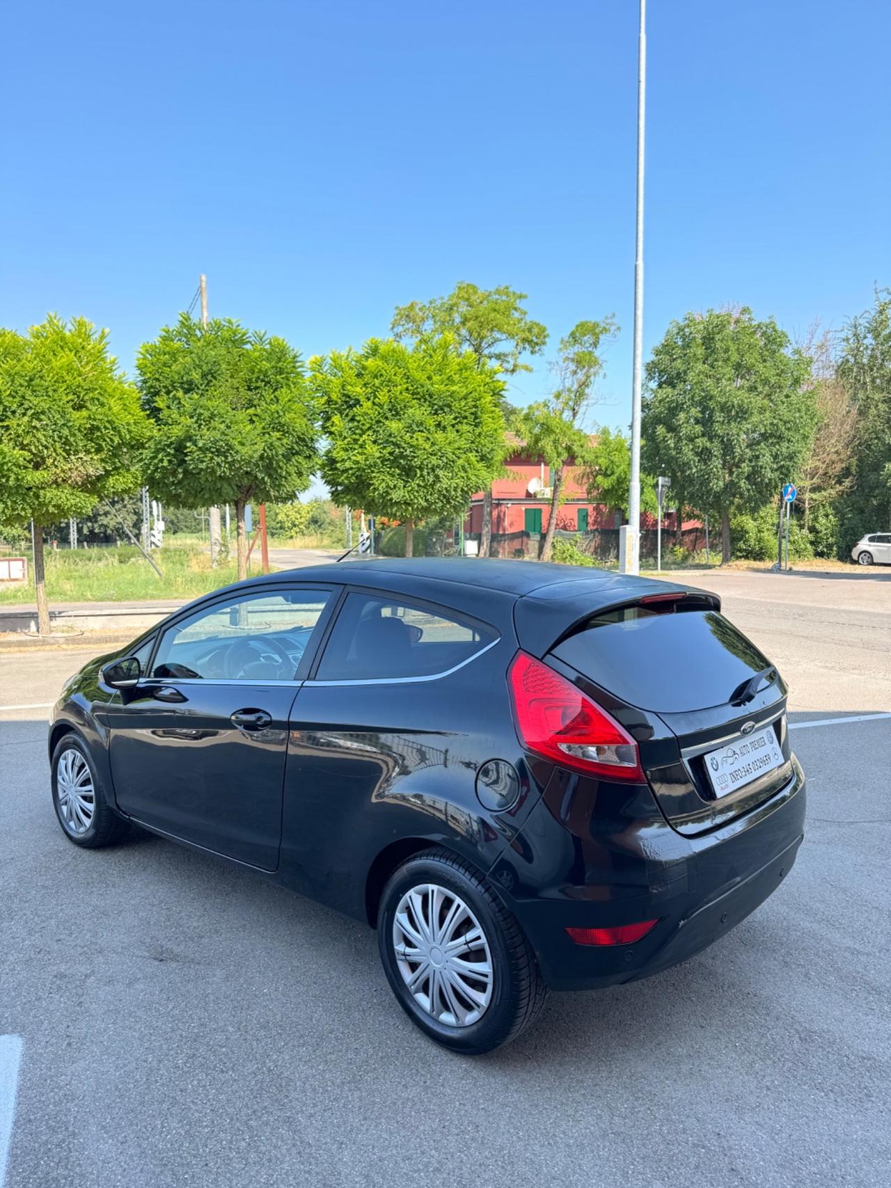 Ford Fiesta 1.4 3 porte Benzina-GPL