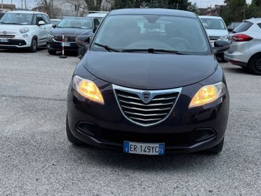 Lancia Ypsilon 1.2 69 CV 5 porte S&S Silver