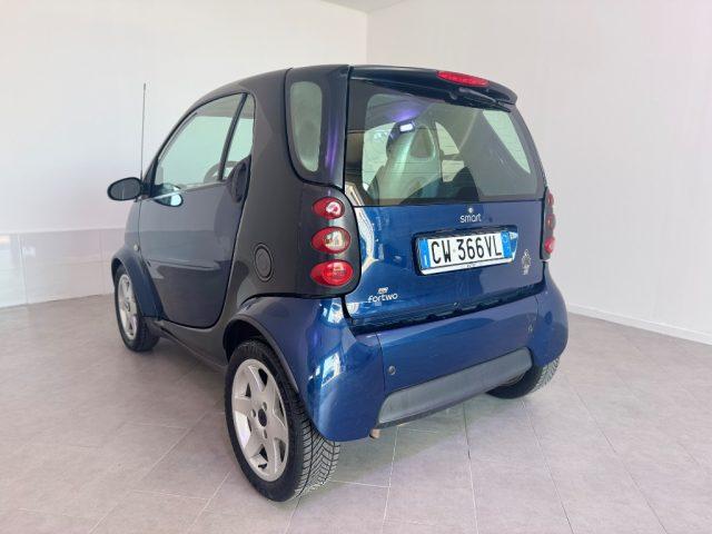 SMART ForTwo 700 coupé passion (45 kW)