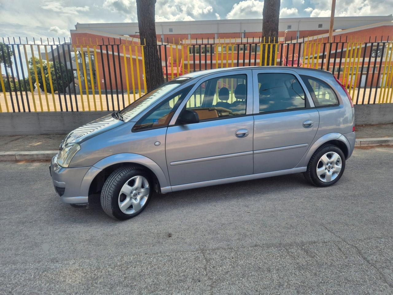 Opel Meriva 1.3 multijet 75cv gangio traino 09