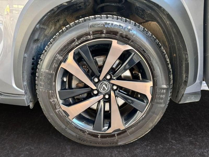 Lexus NX Hybrid Premium 4WD MY22