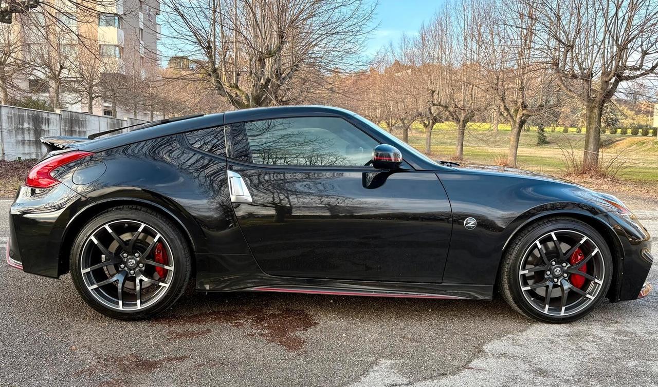 Nissan 370Z Coupé 3.7 V6 Nismo