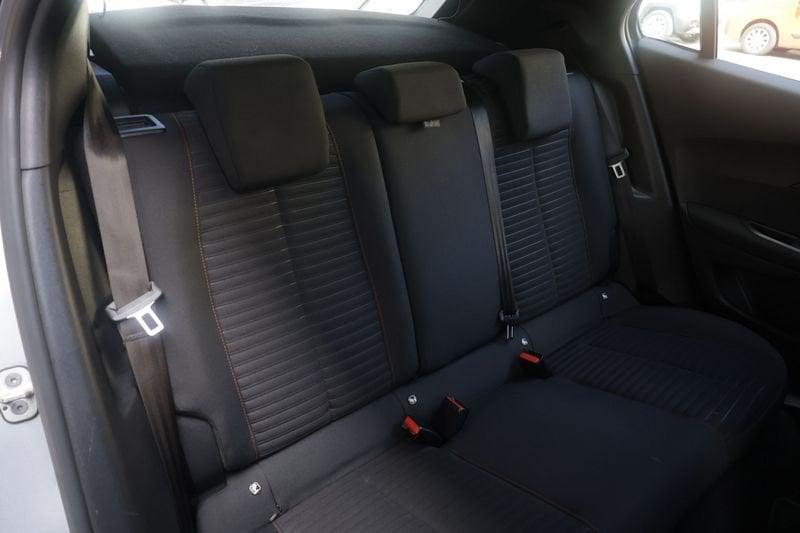 Peugeot 2008 Peugeot 2008 PureTech 130 EAT8 S&S Active Unicoproprietario