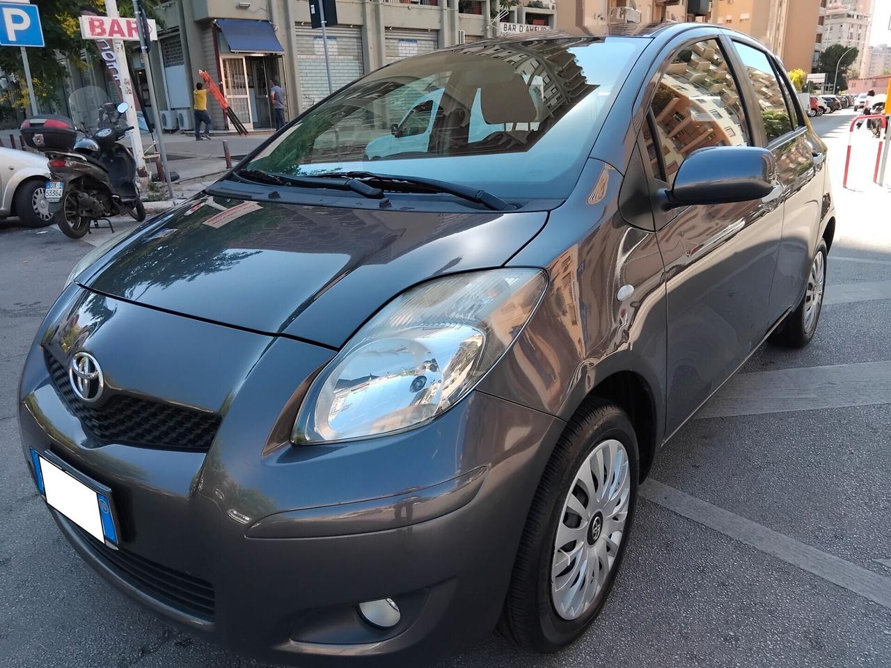 TOYOTA YARIS 1.0 SOL CLIMA 5 PORTE