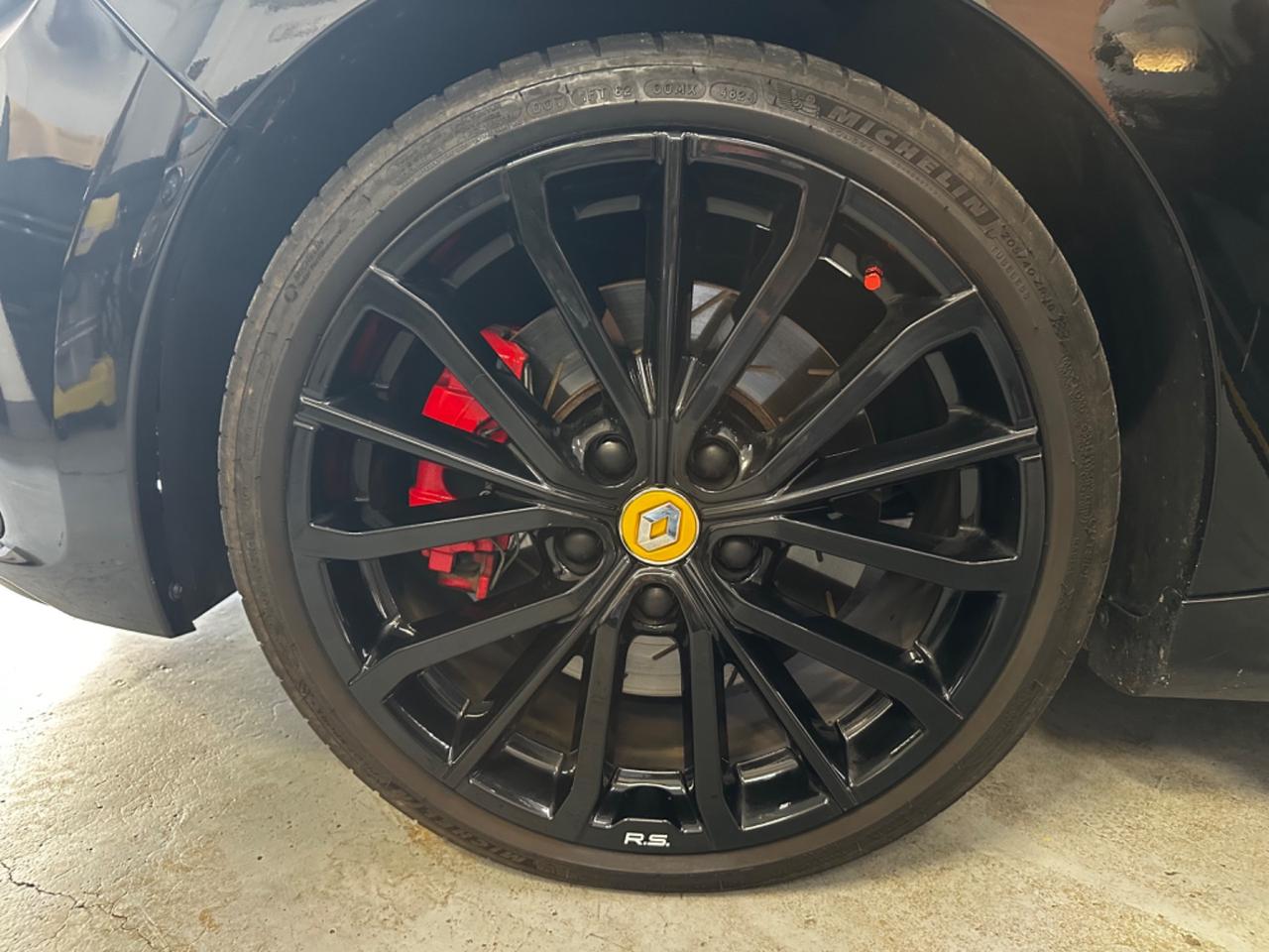 Renault Clio TCe 220CV EDC 5 porte Energy R.S. Trophy - Autonavigli