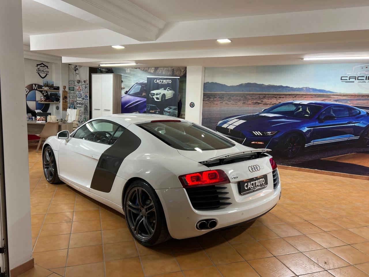 Audi R8 4.2 V8 FSI quattro R tronic Carbon