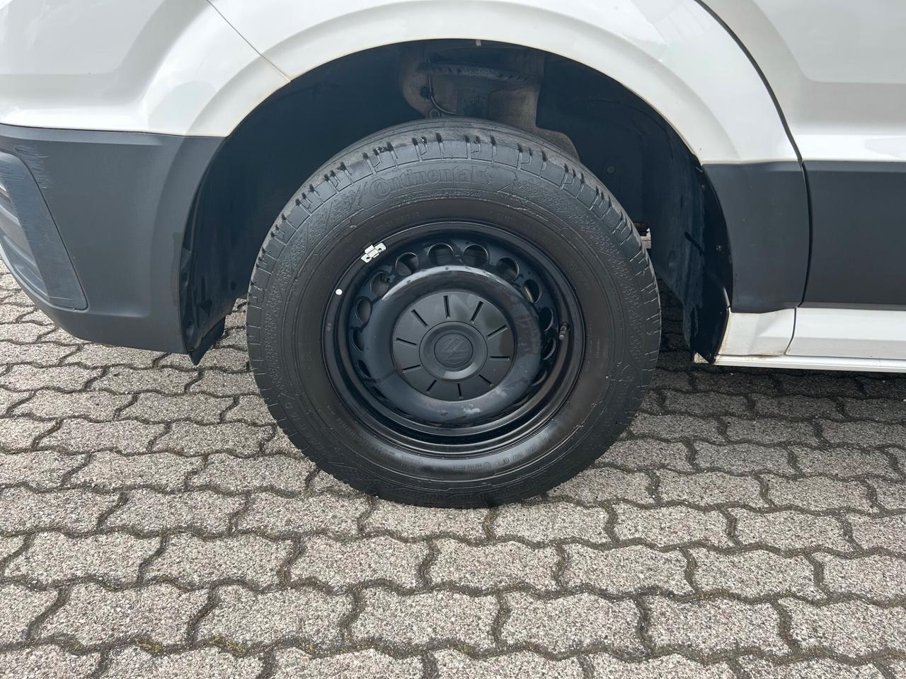 Volkswagen Crafter 35 2.0 TDI 140cv L3H3 PMTA Rampa di carico