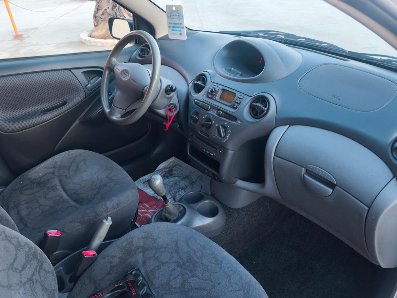 Toyota Yaris 1.0i 16V cat 5 porte