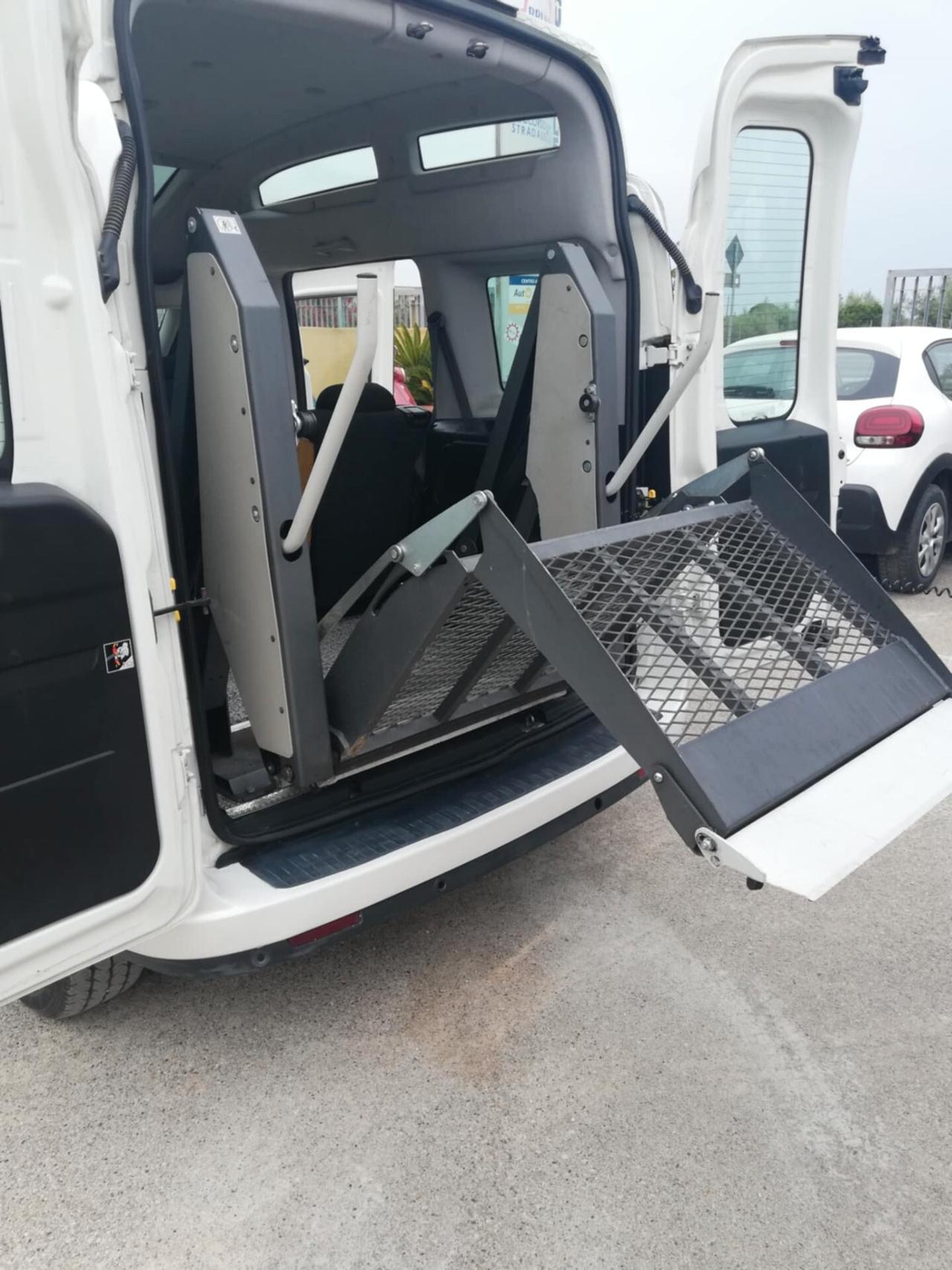 Fiat Doblo Trasporto Disabili