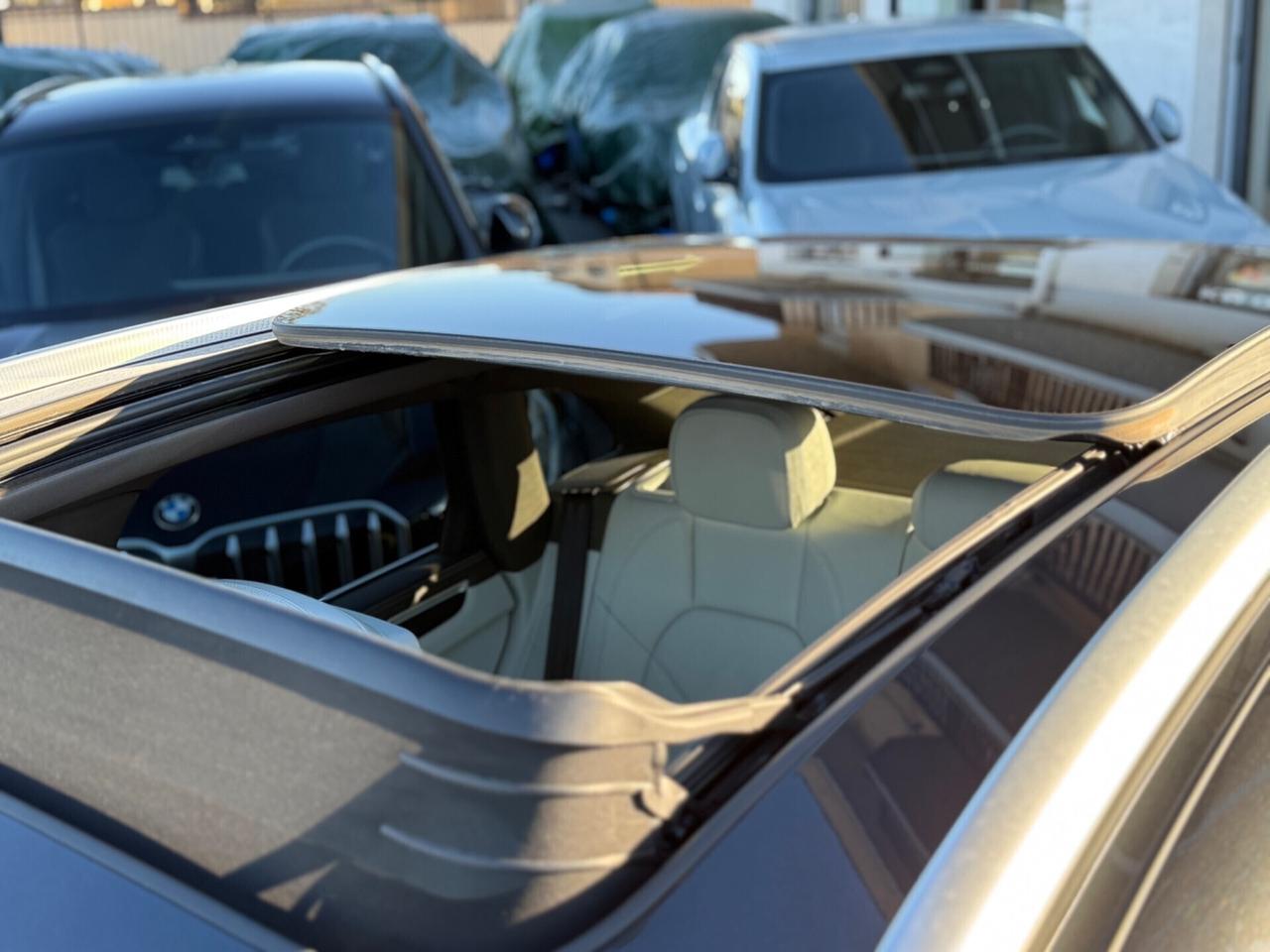 Porsche Macan 2.0 245cv PDK TETTO CERCHI 21