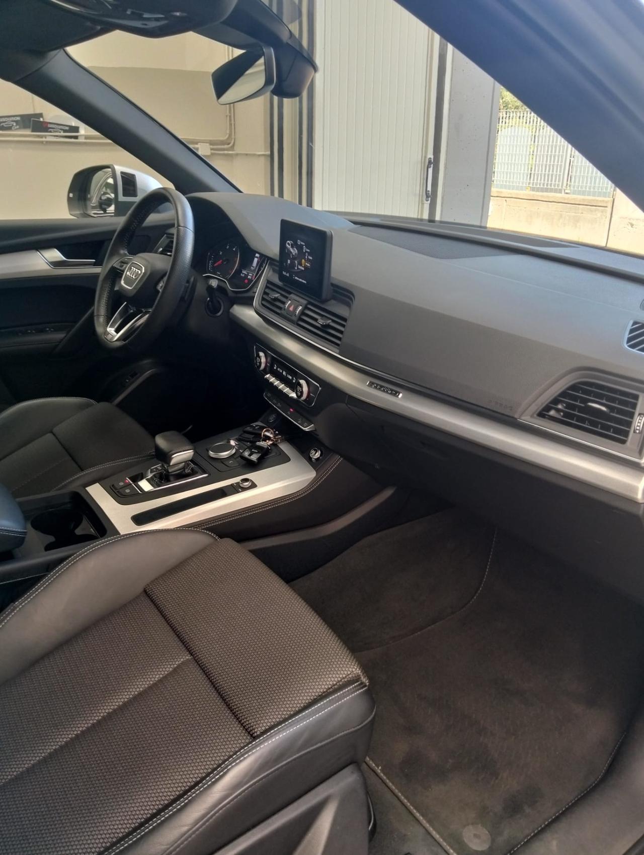 Audi Q5 2.0 TDI 190 CV quattro S tronic S-LINE