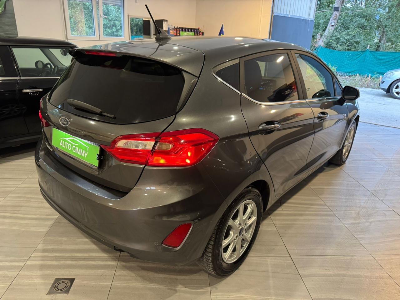Ford Fiesta 1.1 GPL ANNO 2021 neopatentati