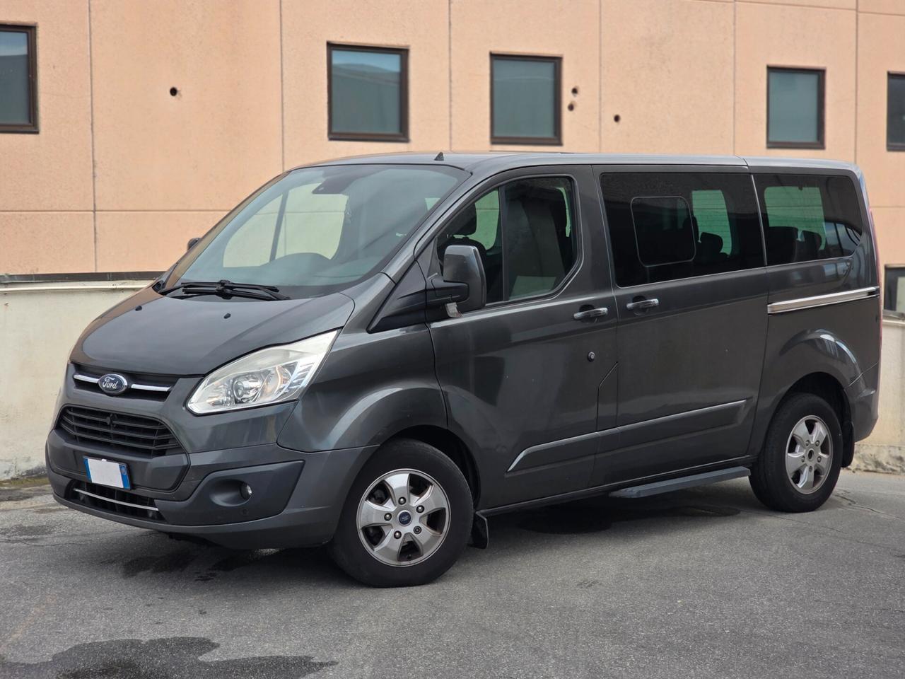 Ford Tourneo Custom 310 2.0 TDCi 130CV PC Titanium