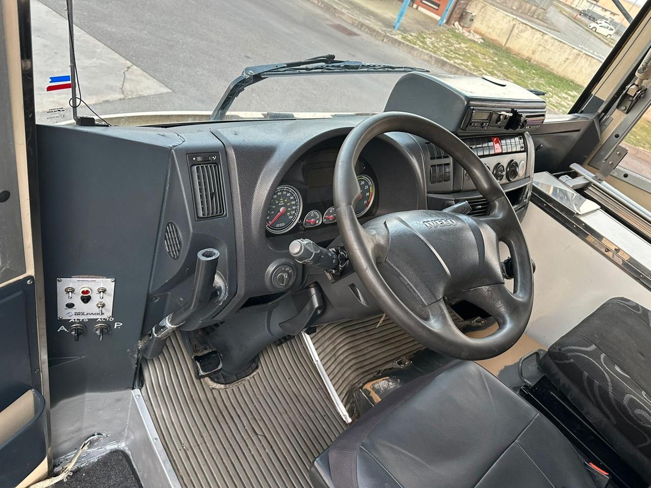IVECO USO NEGOZIO ANNO 2011 SUPER PREZZO!