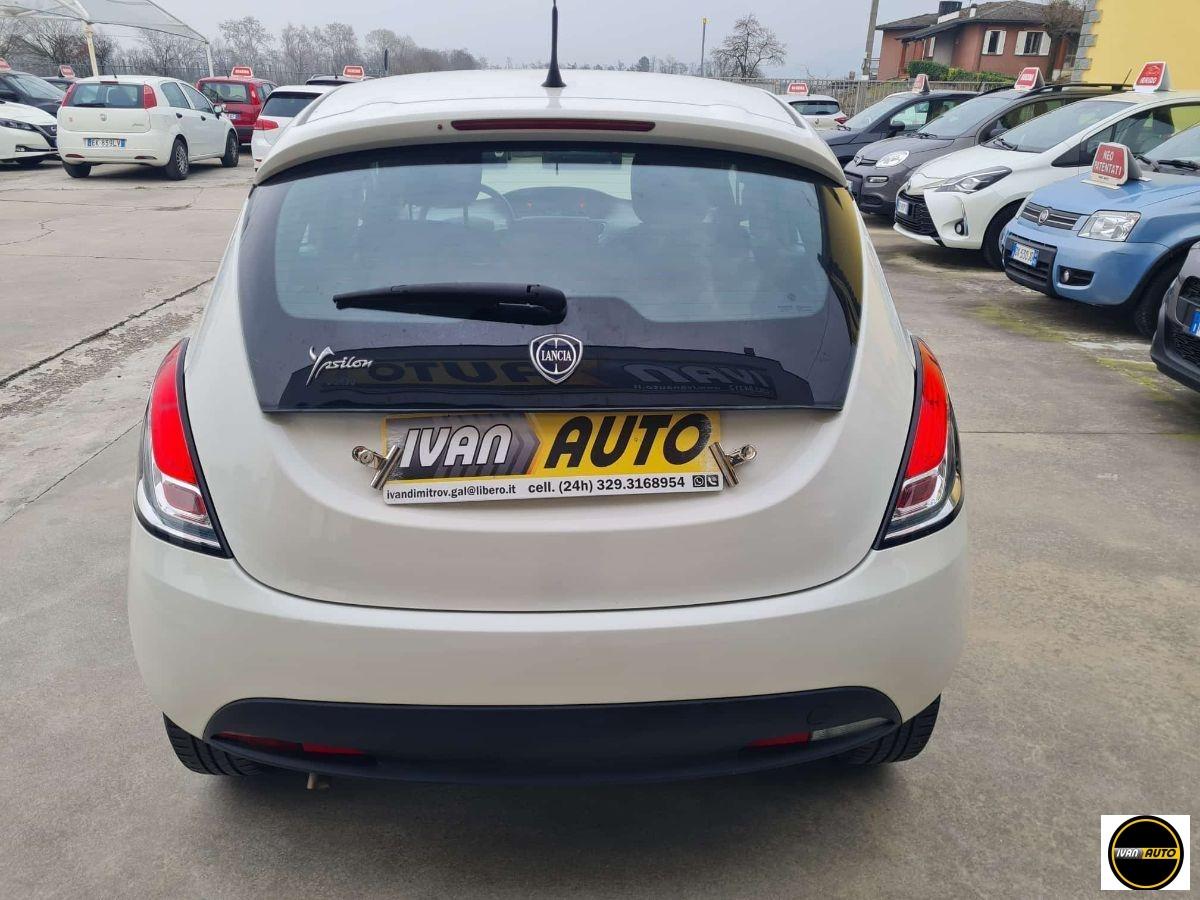 LANCIA Ypsilon 1.2 Benzina-26.000 Km-Neopatentati