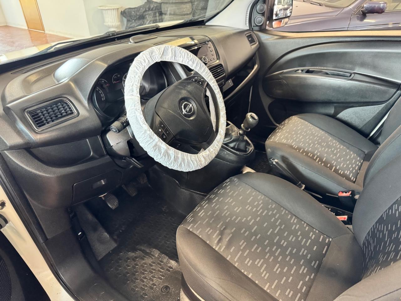 Opel combo 1.4 turbo 120cv metano frigorifero e6b
