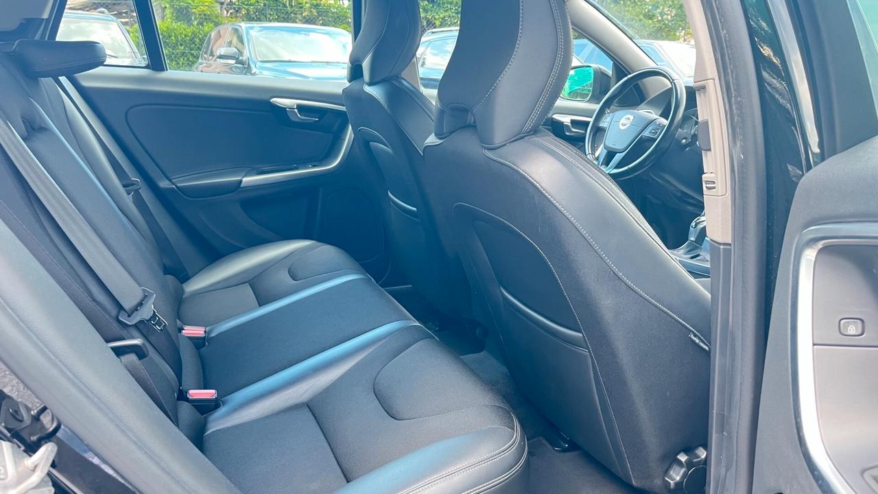 Volvo V60 D2 Geartronic