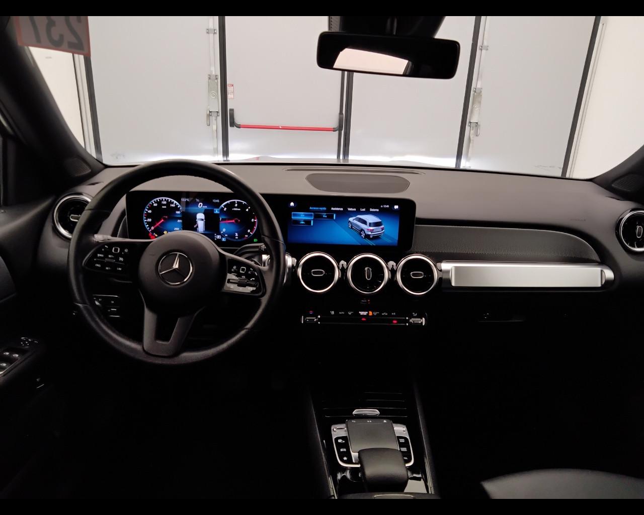 Mercedes-Benz GLB - X247 2019 - GLB 180 d Sport auto