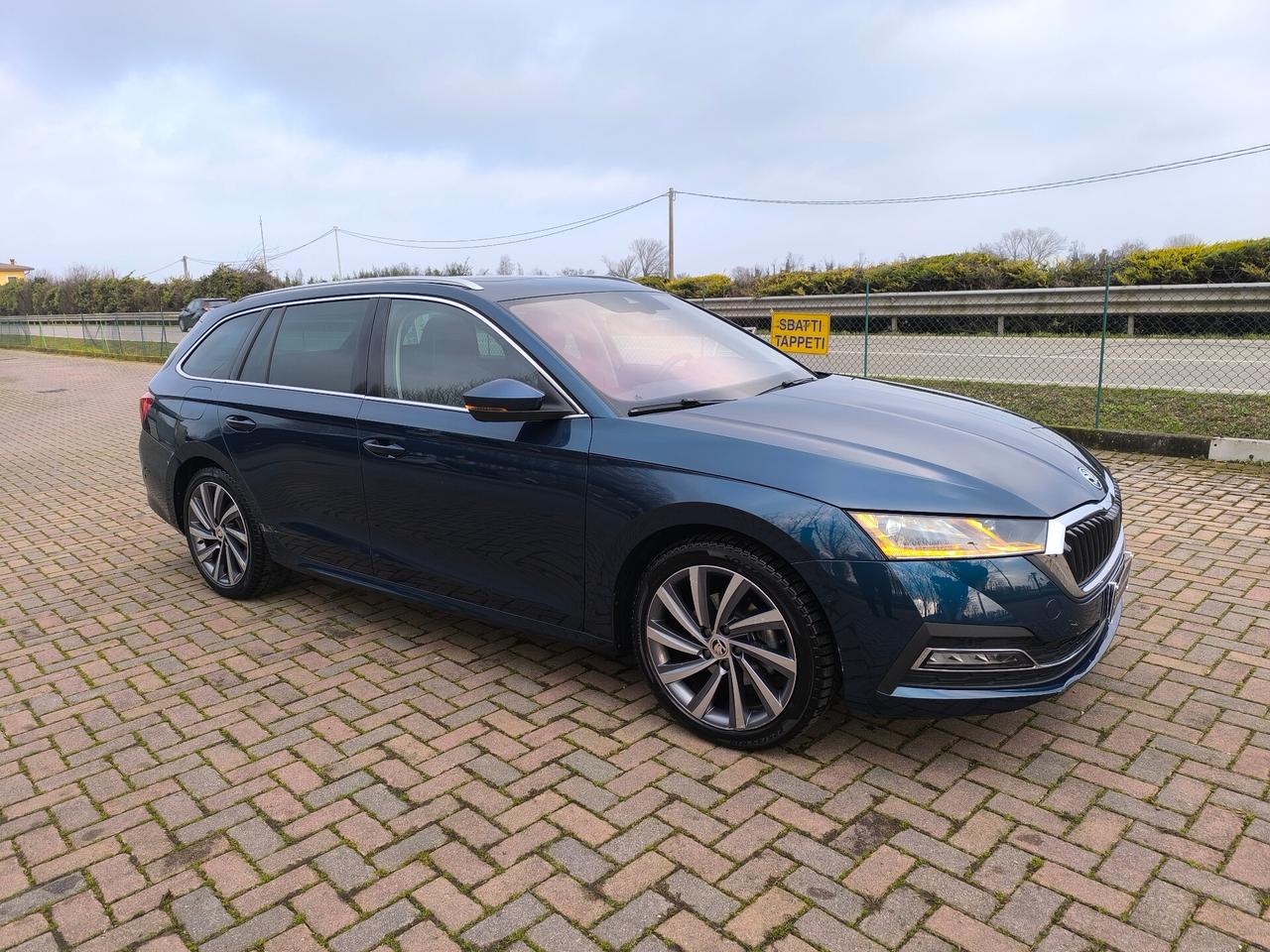 Skoda Octavia 1.5 e-TEC DSG Wagon Style