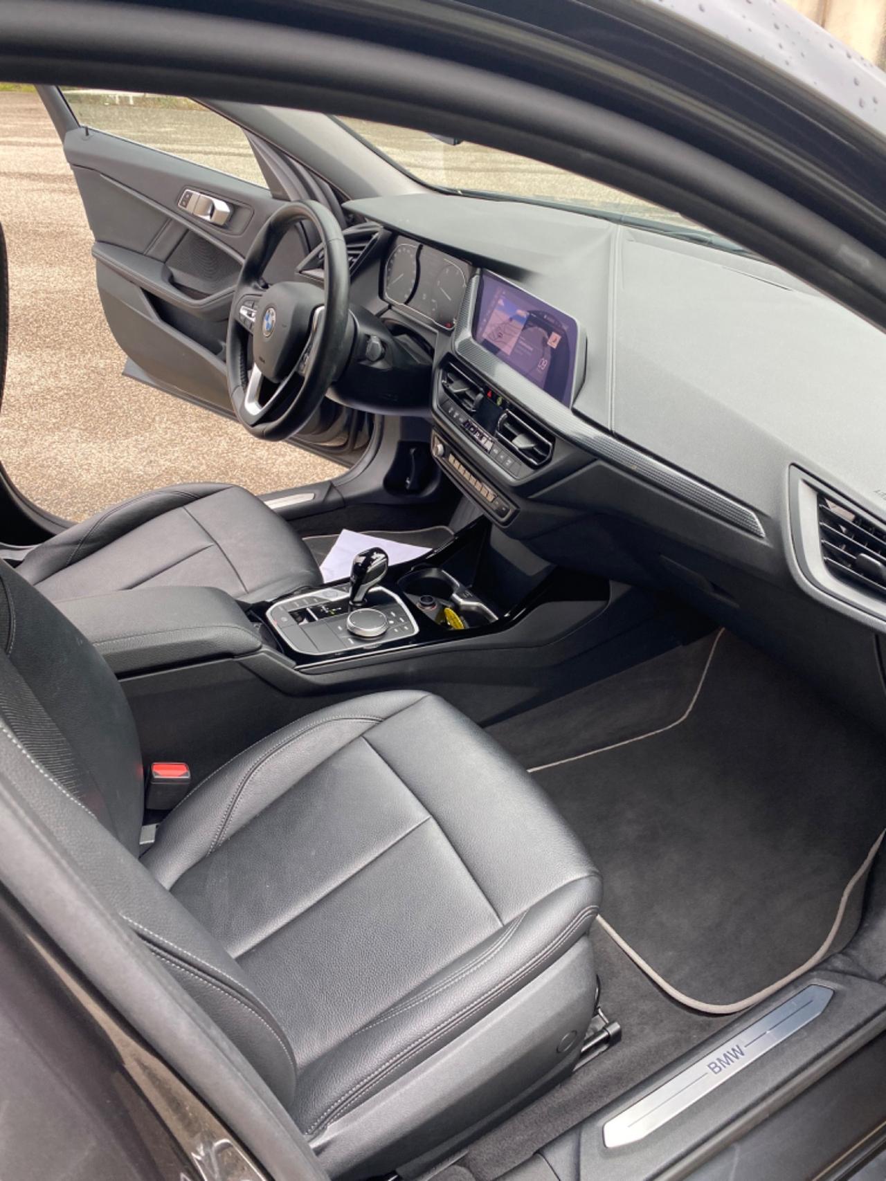 Bmw 116 116d 5p. Luxury