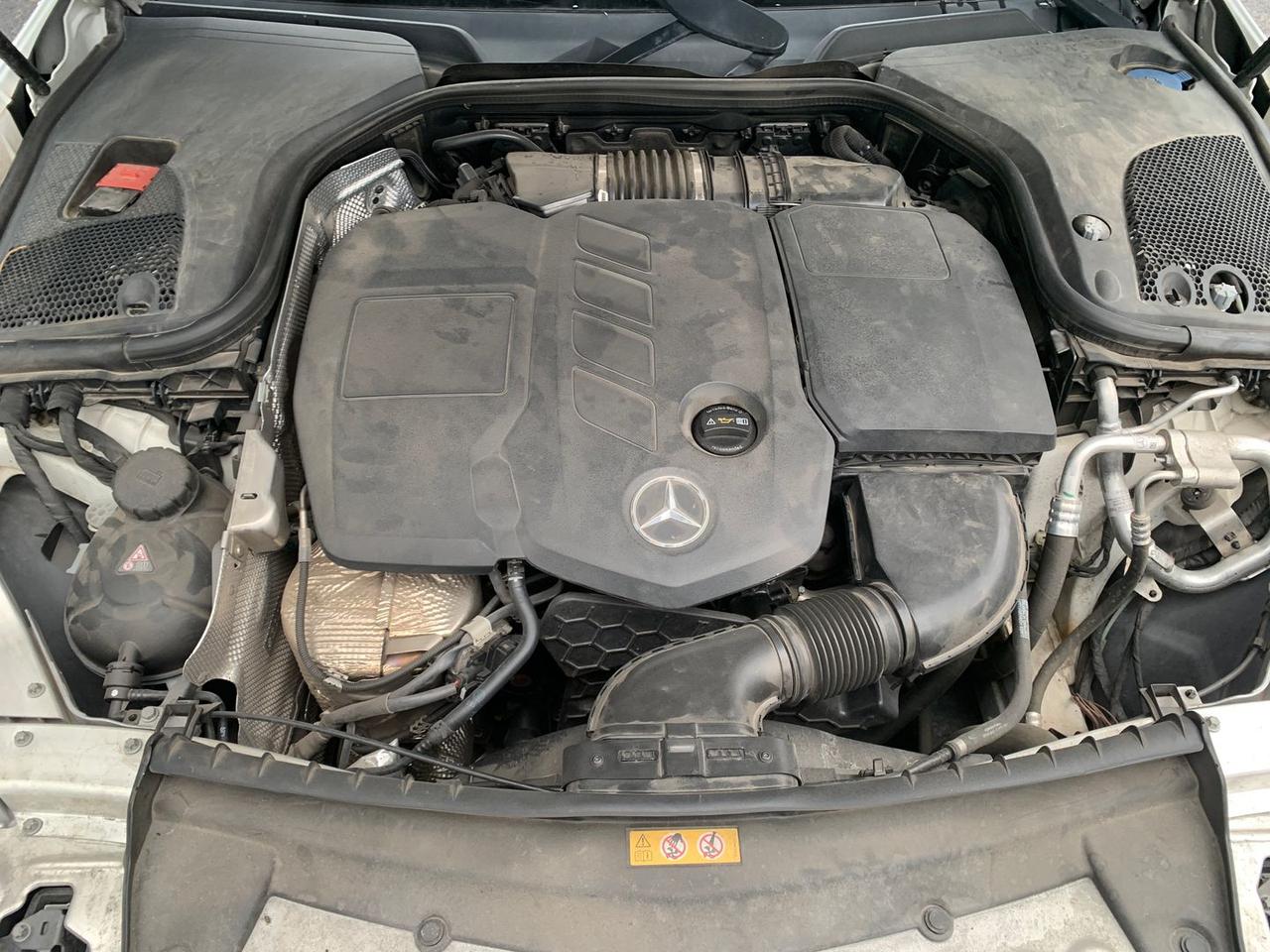 Mercedes-Benz E 220 E-Class E #6086