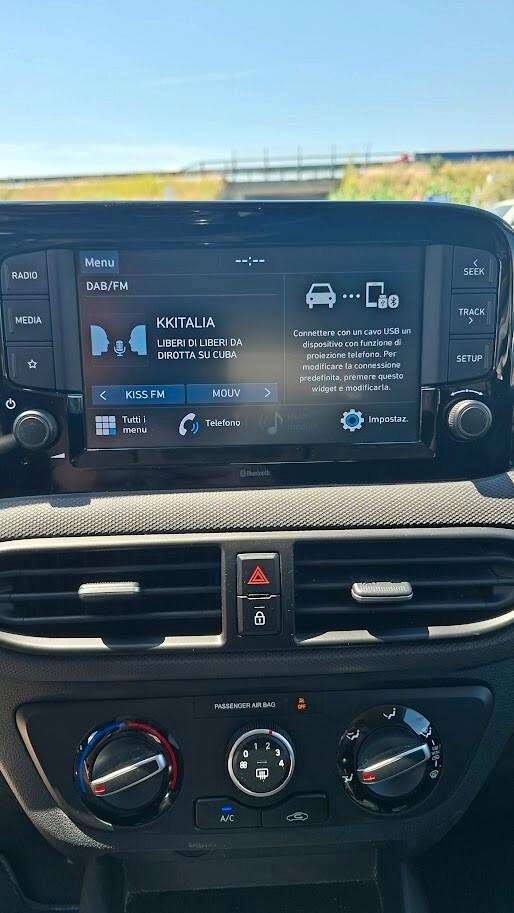 Hyundai i10 1.0 Benzina con telecamera 2020