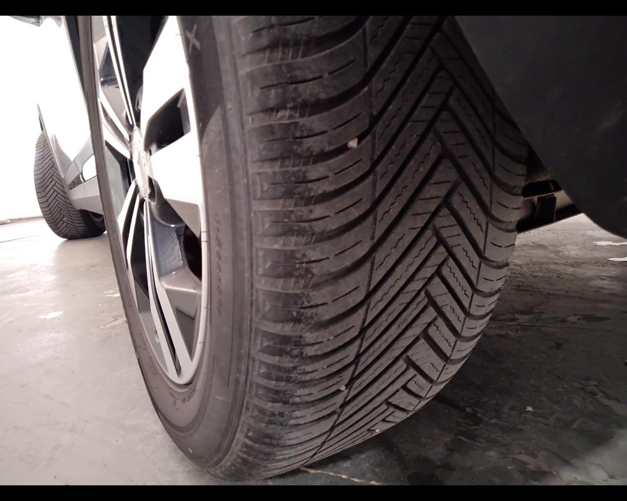 Mercedes-Benz GLA-H247 2020 - GLA 200 Sport Plus auto