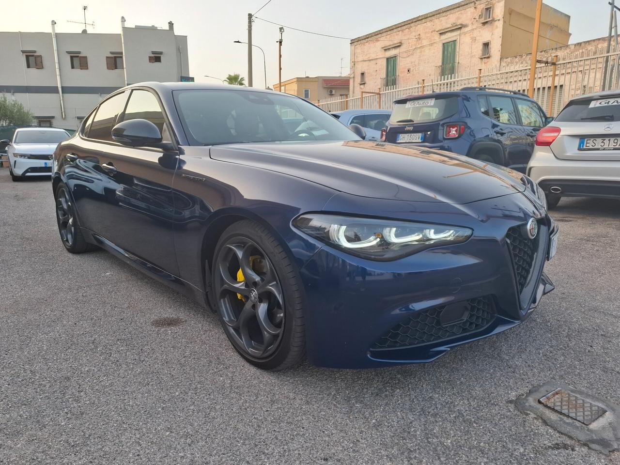 Alfa Romeo Giulia 2.2 allestimento " COMPETIZIONE "