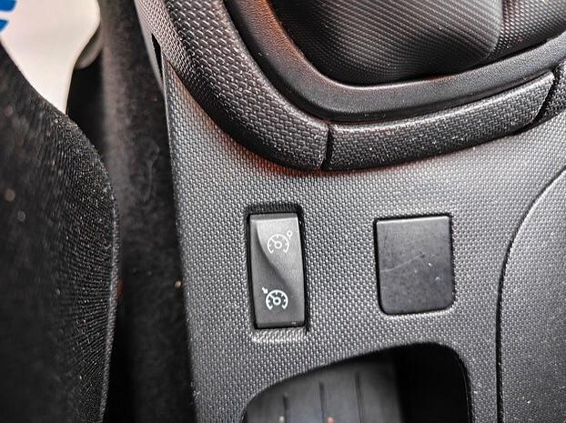 RENAULT Clio 1.5 dCi 75CV *NAVI* - 2015