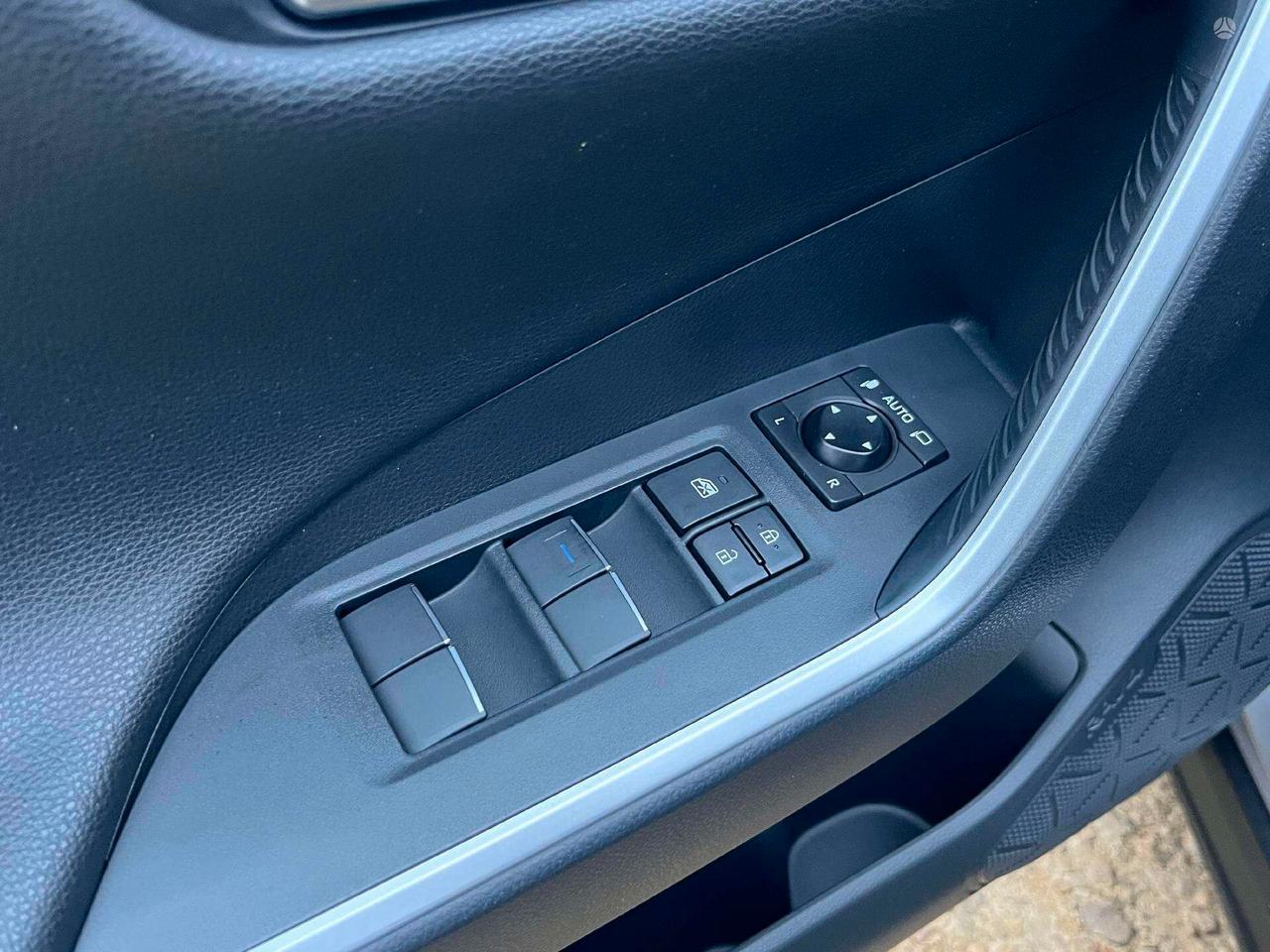 Toyota RAV 4 RAV4 2.5 HV (218CV) E-CVT 2WD Business