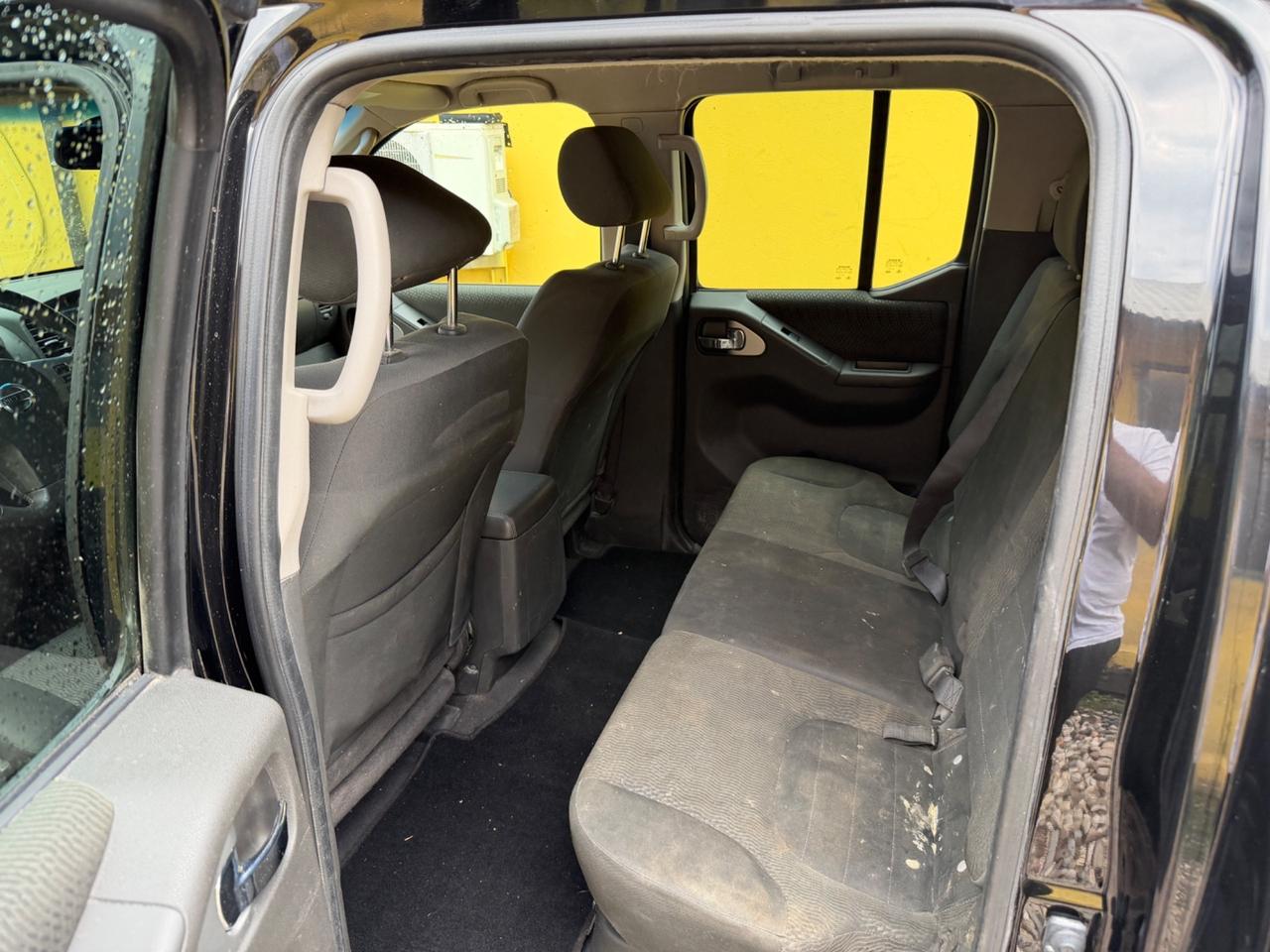 Nissan Navara 2.5 dCi 4 porte Double Cab - 2013