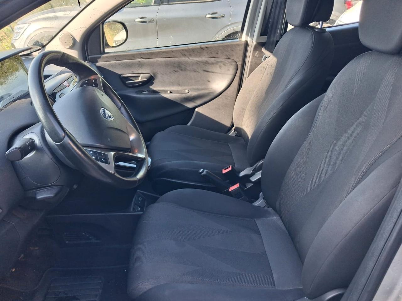 Lancia Ypsilon 1.2 69 CV 5 porte GPL Ecochic Gold