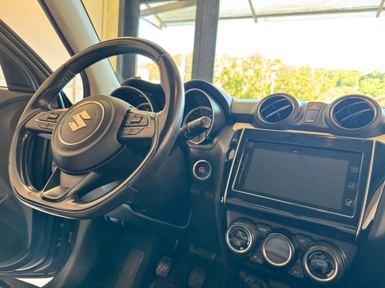 Suzuki Swift 1.2 Hybrid Top