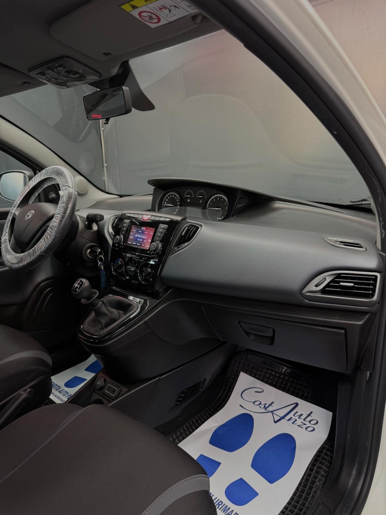 Lancia Ypsilon 1.2 Benzina Gold 44000 KM
