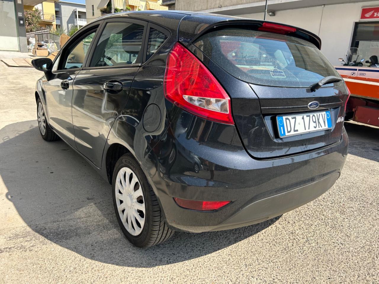 Ford Fiesta 1.4 5 PORTE “IMPIANTO GPL DI SERIE