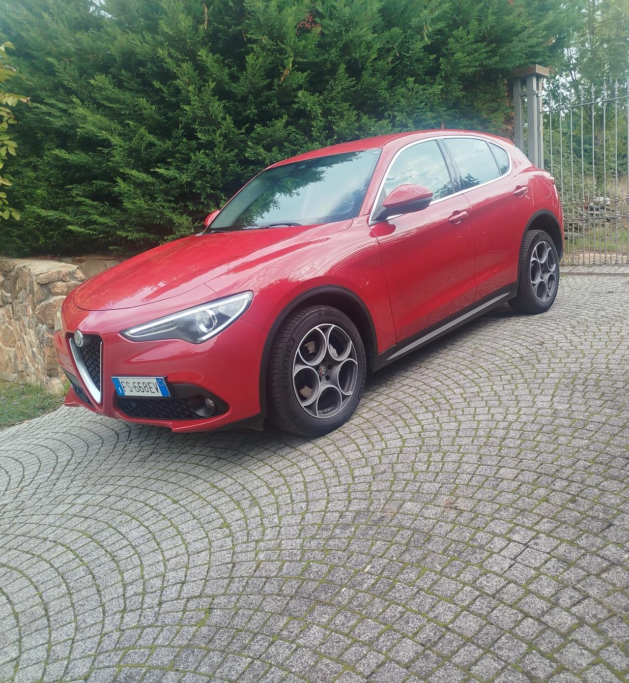 Alfa Romeo Stelvio 2.2 Turbodiesel 210 CV AT8 Q4 Super