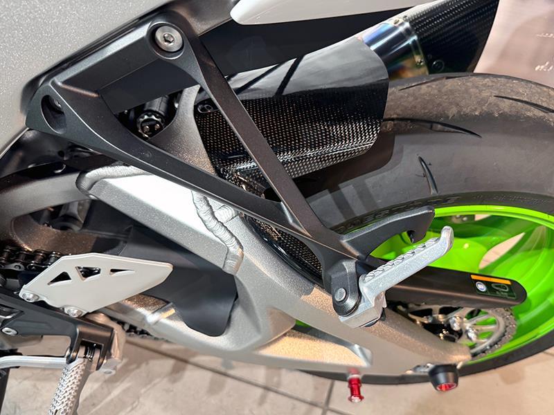 Kawasaki Ninja 1000 ZX-10R 40th Performance